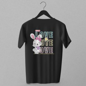 معرفی 10 طرح برچسب لباس دخترانه مد روز 2024 2 برچسب روی لباس دخترانه |خرید برچسب لباس