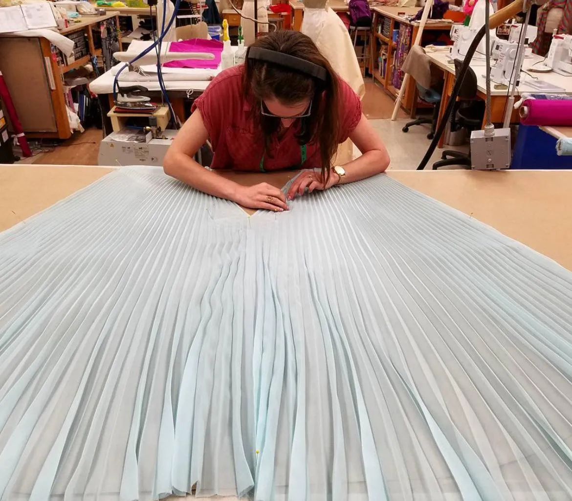 پلیسه پارچه چگونه انجام میشود؟ (آموزش پلیسه زدن پارچه ) 33 (آموزش پلیسه زدن پارچه )